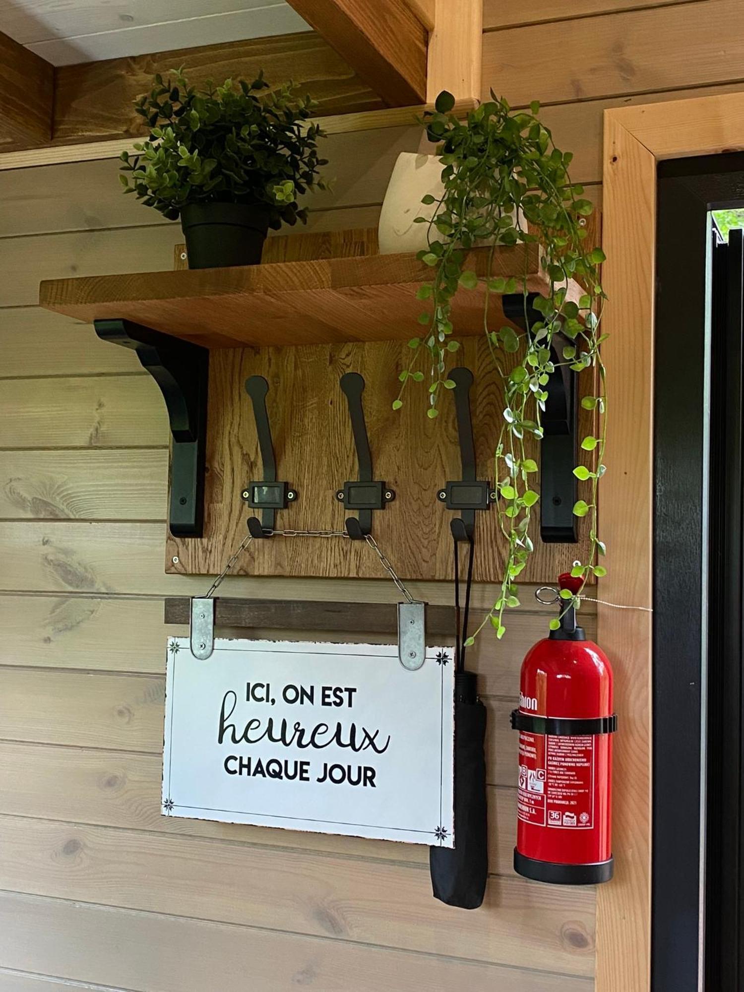 로슈포르 La Tiny House De Nanou 게스트하우스 외부 사진